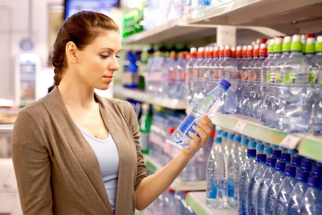 El agua mineral es distinta de la purificada