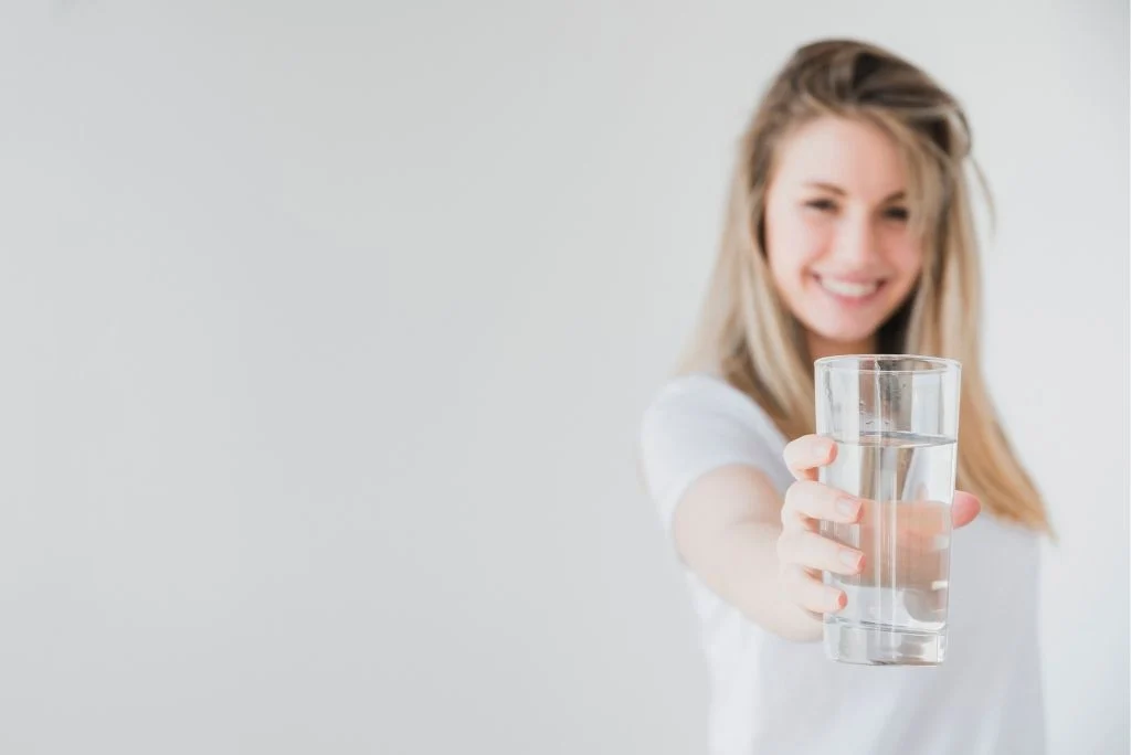 Elegir hidratarse con agua es la mejor decisión